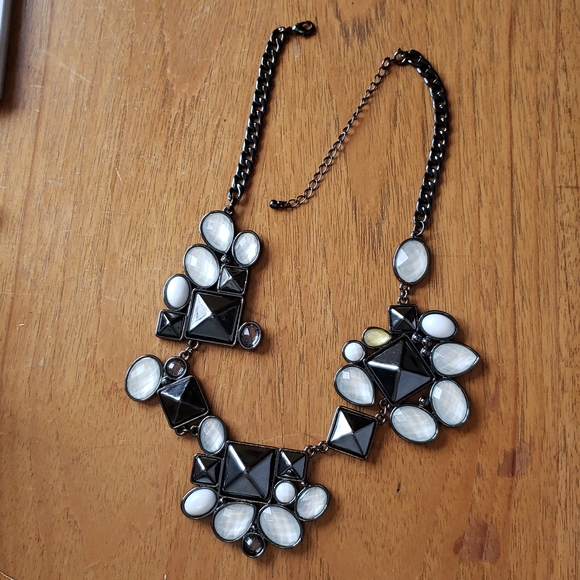 Necklace - Picture 5 of 5